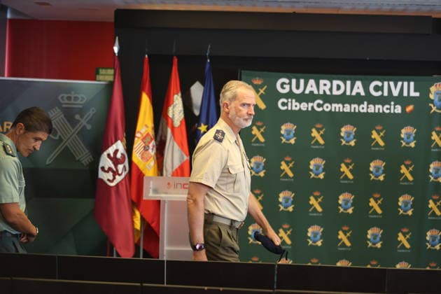 Royals, Felipe von Spanien besucht Guardia Civil in Leon