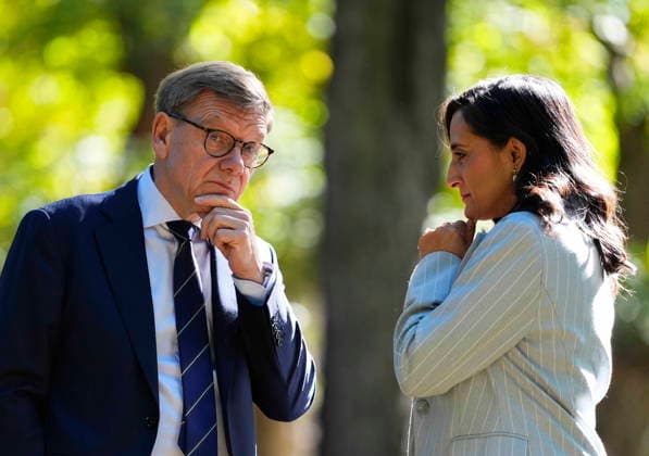 Kanada, Anita Anand und Johann David Wadephul sprechen beim Spaziergang vor Treffen in Ottawa