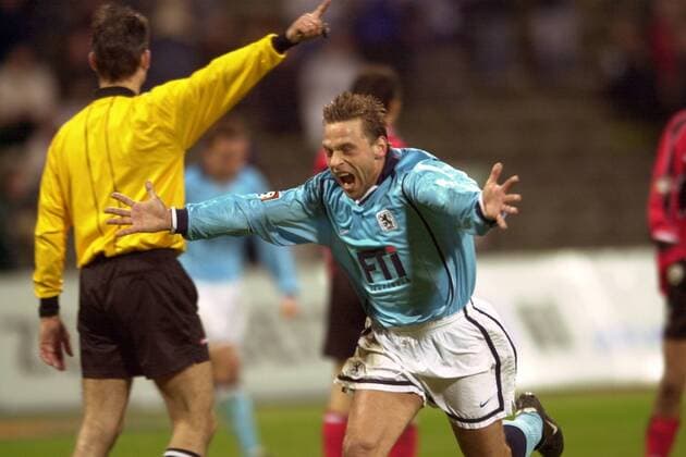 Thomas Häßler (1860) - Torjubel Fußball 1. BL Herren Saison 1999 2000, TSV 1860 München, Vdig Gruppe München Freude, Begeisterung,