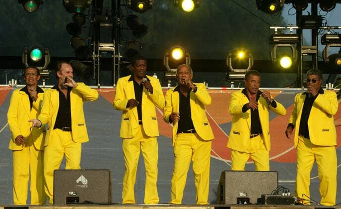 Die Legendarios do Brasil auf der Bühne der Hamburger Fanmeile v.li.: Altair, Roberto Miranda, Marco Antonio, Brito, Jairzinho und Jair Marinho Fußball Herren WM 2006, Länderspiel, Nationalteam, Gruppe F, Brasilien, Vdig Gruppe Heiligengeistfeld Hamburg, Fanfest, Fan Fest, Party, FIFA Fanmeile Fußball Herren WM 2006, Länderspiel, Nationalteam, Gruppe F, Brasilien, Vdig Gruppe Heiligengeistfeld Hamburg, Fanfest, Fan Fest, Party, FIFA Fanmeile