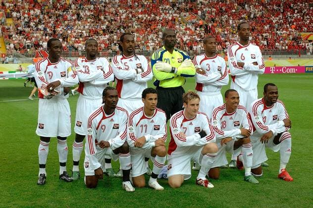 Mannschaftsfoto, Trinidad und Tobago hi.v.re.: Dennis Lawrence, Avery John, Torwart Kelvin Jack, Brent Sancho, Cornell Glen, Dwight Yorke; vorn: Stern John, Densill Theobald, Christopher Birchall, Carlos Edwards und Aurtis Whitley - Fußball WM Herren WM 2006, Länderspiel, Nationalteam, Nationaltrikot, Gruppe B Totale Leipzig Fußball WM Herren WM 2006, Länderspiel, Nationalteam, Nationaltrikot, Gruppe B Totale Leipzig