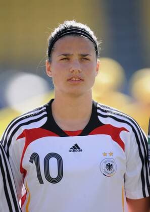 Dzsenifer Marozsan (Deutschland U17) - Fußball Länderspiel Damen U17 WM 2008, U 17, Jugend, Nachwuchs, Junioren, Juniorinnen, Frauen, Frauenfußball, Porträt Wellington