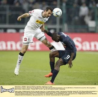 Deutschland, Fussball, 1.Bundesliga, 29. Spieltag, Saison 2011 2012, Borussia Mönchengladbach vs, Hertha BSC Berlin, 07.04.2012, Borussia Park, Mönchengladbach, Martin Stranzl, Ramos Vasquez,