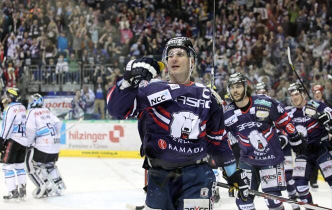 10.03.2014, O2-World, Berlin, GER, 1.DEL, EHC Eisbären Berlin vs ERC Ingolstadt, im Bild 1: 0, Andre Rankel (Eisbären Berlin)