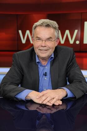 Der Sportjournalist und Autor Manfred Breuckmann zu Gast in der ARD Talkshow Hart aber Fair am 10.03.2014 in Köln.