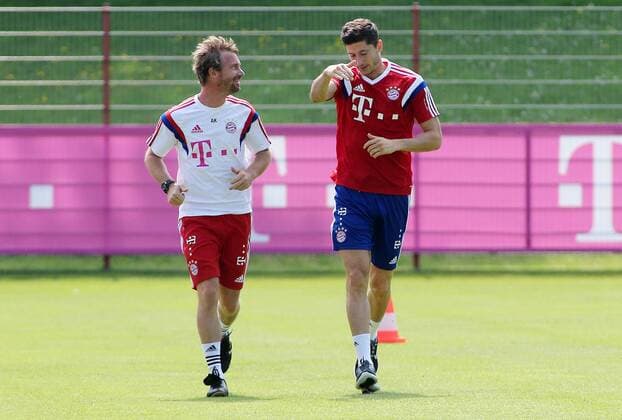 17.07.2014,FC Bayern Training, Säbenerstrasse, München, Fussball,Sport,im Fitnesstrainer Andreas Kornmayer mit Robert Lewandowski EP_prz