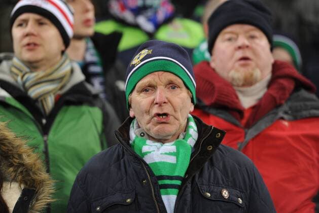 International Friendly Länderspiel Northern Ireland vs Latvia International Friendly Northern Ireland vs Latvia Belfast 13 th November 2015 Proud Ulsterman sings the national anthem god save the Queen