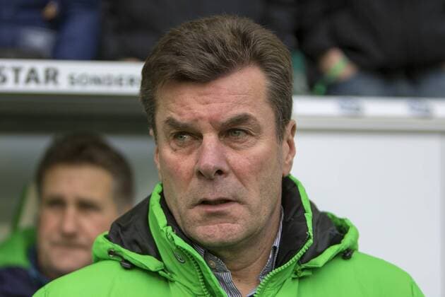 Fußball, Bundesliga, VfL Wolfsburg - FC Bayern München; Dieter Hecking (Cheftrainer Wolfsburg) Portrait, Porträt, Einzelbild. xtgx