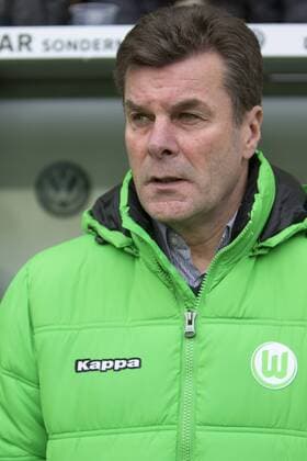 Fußball, Bundesliga, VfL Wolfsburg - FC Bayern München; Dieter Hecking (Cheftrainer Wolfsburg) Portrait, Porträt, Einzelbild. xtgx