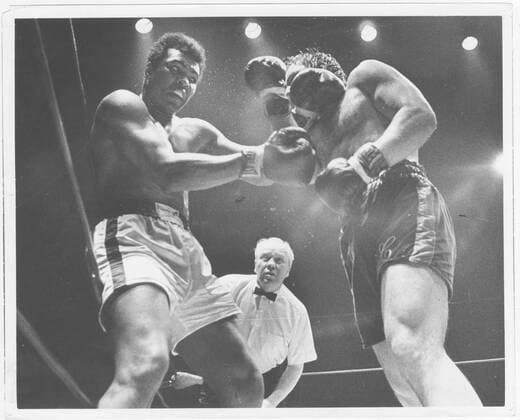 July 26, 2013 - archival photos of boris spremo for photo page please put a sumbit order on so they stay in cascade forever muhammad ali boxing George Chuvalo in Vancouver 1972. Ali : The Greatest Of All Time 1942 - 2016  - ZUMAt14_