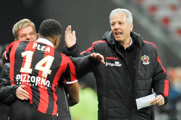 26 Vincent KOZIELLO (nice) - LUCIEN FAVRE (ENTRAINEUR NICE) - JOIE FOOTBALL : Nice vs Toulouse - Ligue 1 - 04 12 2016 FEP Panoramic 
