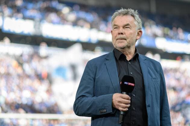 Manfred Breuckmann bei einem Sky Interview beim Bundesligaspiel zwischen dem FC Schalke 04 und dem FC Augsburg am 12.03.2017, Gelsenkirchen Copyright: xSchülerx xEibner-Pressefotox EP_jse