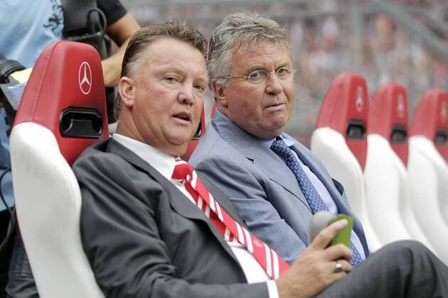 AMSTERDAM, 03-08-2011, Stadion Arena, seizoen 2011-2012 , Afscheidswedstrijd Edwin van der Sar. Hoog bezoek Louis van Gaal (l) en Guus Hiddink (r). Afscheidswedstrijd Edwin van der Sar