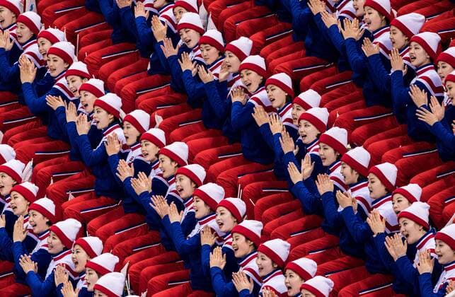 PyeongChang 2018 - Highlights der Olympischen Spiele PyeongChang 2018, Nordkoreanische Cheerleader-Gruppe beim Eishockeyspiel Korea - Tschechien 180215 North Korean cheerleaders during day six of the 2018 Winter Olympics on February 15, 2018 in Pyeongchang. Photo: Petter Arvidson BILDBYRAN kod PA 91974 Copyright: PETTERxARVIDSON BB180215PA163