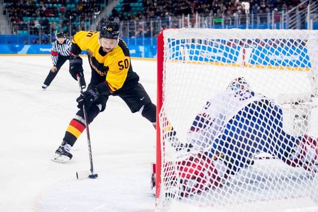 PyeongChang 2018 - Highlights der Olympischen Spiele Olympia-Bilder des Tages - SPORT 180218 Patrick Hager of Germany scores in the penalty shoot-out in the Men s Ice hockey Eishockey Preliminary Round match between Norway and Germany during day nine of the 2018 Winter Olympics on February 18, 2018 in Pyeongchang. Photo: Jon Olav Nesvold BILDBYRN kod JE 160178 Copyright: JONxOLAVxNESVOLD BB180218JE030