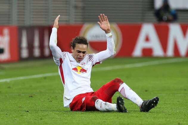 Themen der Woche - SPORT Bilder des Tages - SPORT Yussuf Poulsen (RB Leipzig) - Zwischenrunde Europa League Saison 2017-2018 RasenBallsport Leipzig vs. SSC Neapel in der RB Arena in Leipzig - Freisteller,Aktion,Deutschland, Fußball, Mann, Maenner,22.02.2018