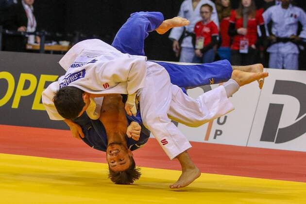 Themen der Woche - SPORT Bilder des Tages - SPORT Zhanasay Smagulov (KAZ) gegen Anthony Zingg (GER) in der Klasse bis 73 KG. Duesseldorf Nordrhein Westfalen Germany ISS DOme Copyright: xAgentur54Gradx SebastianxSendlakx