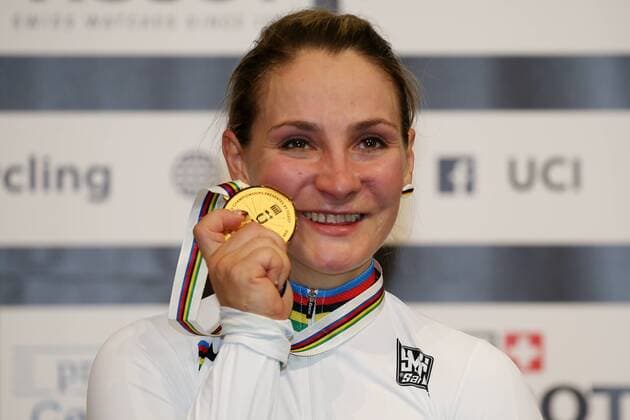 Themen der Woche - SPORT Bilder des Tages - SPORT UCI 2018 Track cycling Rad Radsport Bahnrad Bahn World Championships, UCI Bahn Weltmeisterschaften 2018, Apeldoorn (NED), 02.03.2018, xmdx, Womens Sprint World Champion Kristina VOGEL (GER, Germany, Deutschland), gold, 2018 Track Cycling World Championships