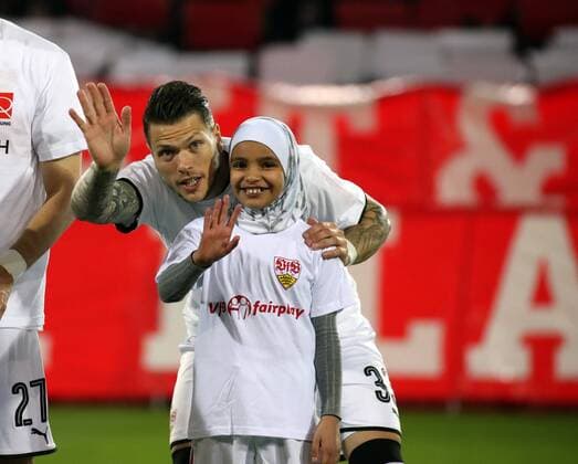 Themen der Woche - SPORT Bilder des Tages - SPORT SC Freiburg - VfB Stuttgart Deutschland, Freiburg, 16.03.2018, Fussball, Bundesliga, Saison 2017 2018, 27. Spieltag, SC Freiburg - VfB Stuttgart: Daniel Ginczek (VfB Stuttgart).