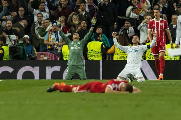 Themen der Woche - SPORT Bilder des Tages - SPORT Madrid, Spanien 01.05.2018, UEFA Champions League - 2017 18 Season, Semi-finals, Halbfinale, Second leg, Rueckspiel, Real Madrid - FC Bayern Muenchen, Torwart Keylor Navas (Real Madrid) und Sergio Ramos (Real Madrid) jubeln nach dem spiel ( DeFodi048