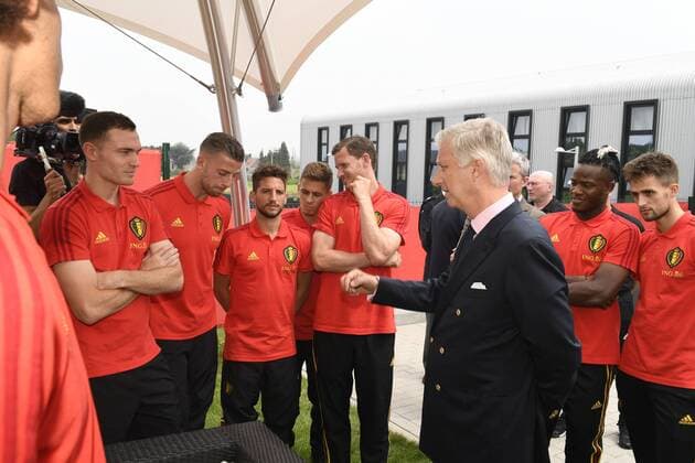 King Philippe - Filip of Belgium pictured during a visit of the King to a training session of the Belgian national soccer team Red Devils, Saturday 09 June 2018, in Tubize. The Red Devils started their preparations for the upcoming FIFA World Cup WM Weltmeisterschaft Fussball 2018 in Russia. POOLxPHILIPPExCROCHET  x05361507x