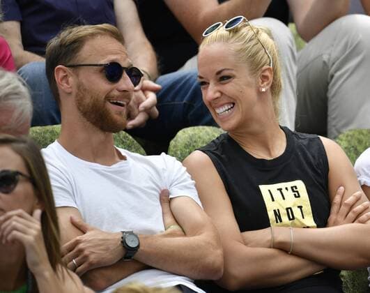 Themen der Woche - SPORT KW25 Bilder des Tages - SPORT auf Tribüne VIP Sabine Lisicki (rechts) und Benedikt Höwedes (links) 17.06.2018 Tennis Mercedes Cup Stuttgart Weißenhof 10.06..-17.06.2018 MercedesCup Stuttgart Weißenhof 2018