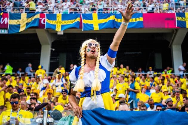Bilder des Tages - SPORT WM 2018, Schweden - Südkorea WM 2018, Schweden - Südkorea 180618 Fans of Sweden looks during the FIFA World Cup WM Weltmeisterschaft Fussball group stage match between Sweden and South Korea on June 18, 2018 in Nizhny Novgorod. Photo: Joel Marklund BILDBYRN kod JM 87716 Copyright: JOELxMARKLUND BB180618JM060