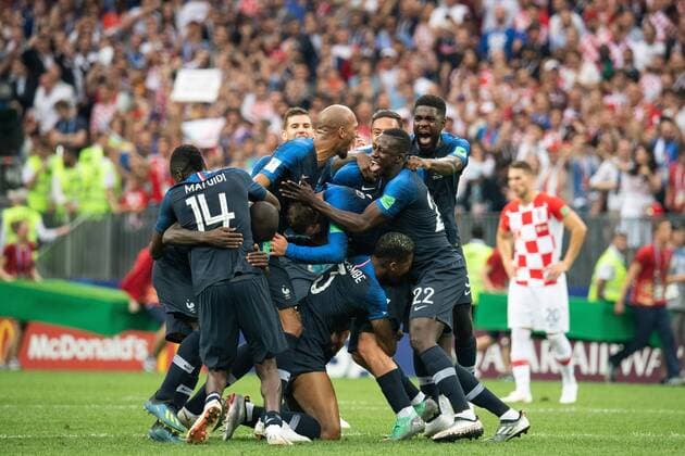 Fußball, WM Finale 2018 in Moskau, Frankreich - Kroatien Sport Themen der Woche KW28 180715 Players of France celebrate after winning the FIFA World Cup WM Weltmeisterschaft Fussball final match between France and Croatia on July 15, 2018 in Moscow. Photo: Petter Arvidson BILDBYRAN kod PA 92087 Copyright: PETTERxARVIDSON BB180715PA282