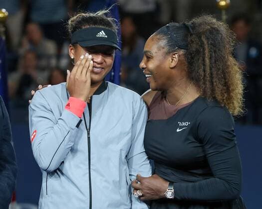 Sport Themen der Woche KW36 Sport Bilder des Tages Finalistin Serena Williams troested die weinende Siegerin Naomi Osaka, Siegerehrung, Praesentation Damen Einzel Finale, Endspiel Copyright: xJuergenxHasenkopfx