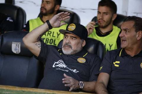 Sport Themen der Woche KW39 Sport Bilder des Tages September 26, 2018 - EUM20180926DEP14.JPG .QUERETARO, Qro.- SoccerFutbol-Copa-MX.- El tecnico de Dorados de Sinaloa, Diego Armando Maradona, en su llegada la cancha para el encuentro ante los Gallos Blancos del Queretaro en el estadio Corregidora, en el encuentro de octavos de final de la Copa MX, este miercoles 26 de septiembre de 2018. Foto: Agencia EL UNIVERSALAgustin SalinasAFBV Latin News: September 26, 2018 Copyright: xElxUniversalx