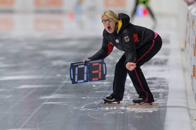 Sport Themen der Woche KW44 Sport Bilder des Tages EISSCHNELLLAUF - Gunda Niemann-Stirnemann am 02.11.2018 während der Deutschen Meisterschaft Einzelstrecke in der Max Aicher Arena, Inzell, Deutschland