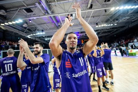 14.10.2018, Basketball-Bundesliga easyCredit-BBL, Saison 2018 19, 3. Spieltag, BG Göttingen - s.Oliver Würzburg: Göttingens Pendarvis Williams gestikuliert nach dem Spiel. Foto: Swen Pförtner BG Göttingen - s.Oliver Würzburg