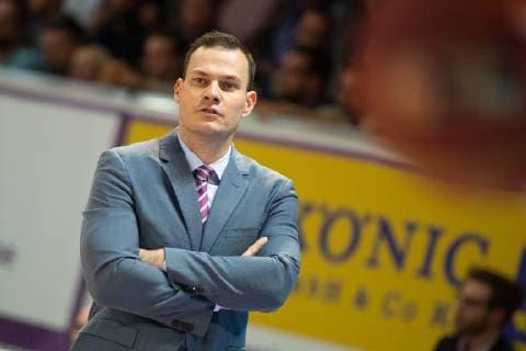 28.10.2018, Basketball-Bundesliga easyCredit-BBL, Saison 2018 19, 5. Spieltag, BG Göttingen - HAKRO Merlins Crailsheim: Göttingens Trainer Johan Roijakkers. Foto: Swen Pförtner BG Göttingen - HAKRO Merlins Crailsheim