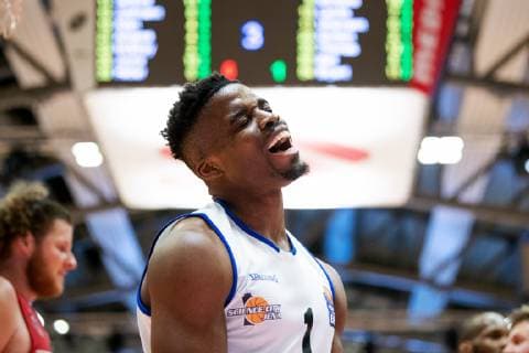 easycredit Basketball Bundesliga Spieltag 15 am 5.1.2019 Saison 2018 2019 Science City Jena vs Giessen 46ers Ikenna Ike Iroegbu (Jena) enttäuscht, Portrait Sparkassen Arena Jena