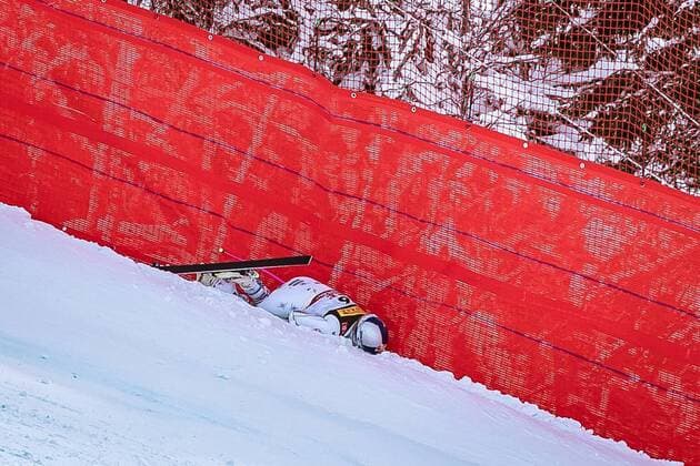 Sport Themen der Woche KW06 Sport Bilder des Tages 05.02.2019, Aare, SWE, FIS Weltmeisterschaften Ski Alpin, SuperG, Damen, im Bild Lindsey Vonn (USA) nach ihrem Sturz Lindsey Vonn of the USA after her Chrash during the ladie s Super-G of the FIS Ski Alpine World Championships 2019 in Aare, Sweden on 2019 02 05. Aare
