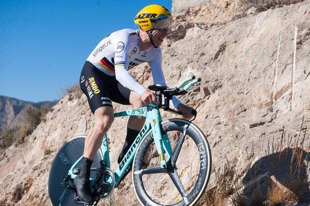 Sport Themen der Woche KW06 Sport Bilder des Tages Tony Martin (GER Jumbo-Visma) - Aktion Rennszene - Hochformat - hoch - - Event Veranstaltung: 70. Volta a la Comunitat Valenciana - 1.Etappe Stage 1: Orihuela to Orihuela 10.3 km Einzelzeitfahren - I.T.T. - Ort Location: Orihuela - Region: Provinz Alicante - Land Country: Spanien Spain - Datum Date: 06.02.2019