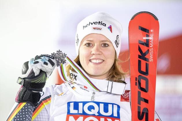 Sport Themen der Woche KW07 Sport Bilder des Tages 14.02.2019, Aare, SWE, FIS Weltmeisterschaften Ski Alpin, Riesenslalom, Damen, Siegerehrung, im Bild Silbermedaillengewinnerin Viktoria Rebensburg (GER) Silver medalis Viktoria Rebensburg of Germany during the winner Ceremony for the ladie s Giant Slalom of FIS Ski World Championships 2019. Aare, Sweden on 2019 02 14. Aare