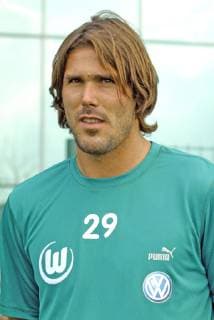 1. VfL Wolfsburg Training. Hier TW Simon Jentzsch 29 am 18.06.2003.
