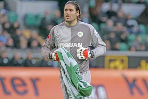 Aus 1. BL Saison 2007 08 VfL Wolfsburg - Eintracht Frankfurt 2:2 am 01.12.2007. Im Foto: WOB TW Simon Jentzsch 1