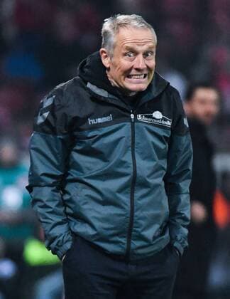 Sport Themen der Woche KW14 Sport Bilder des Tages 05.04.2019, xpsx, Fussball 1.Bundesliga, 1.FSV Mainz 05 - SC Freiburg v.l. Trainer Christian Streich (SC Freiburg) (DFL DFB REGULATIONS PROHIBIT ANY USE OF PHOTOGRAPHS as IMAGE SEQUENCES and or QUASI-VIDEO) Foto Jan Huebner Scheiber Mainz