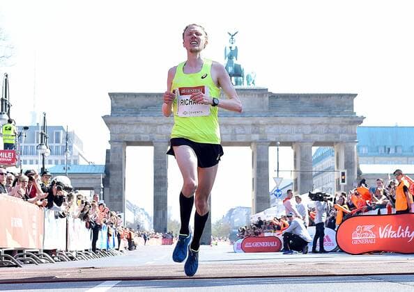 Sport Themen der Woche KW14 Sport Bilder des Tages 07.04.2019, xlakx, Leichtathletik Marathon, Berliner Halbmarathon 2019 emspor, v.l. bester deutscher Laeufer Sieger Platz 5 Richard Ringer (GER) 39. Generali Berliner Halbmarathon Berlin