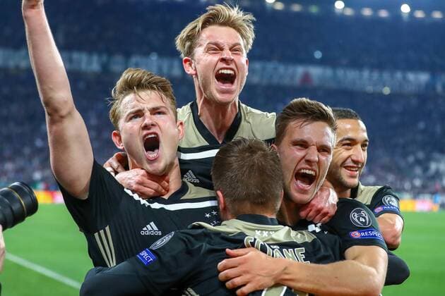 Sport Themen der Woche KW16 Sport Bilder des Tages Champions League 2018 2019 Juventus v AFC Ajax 16-04-2019: Voetbal: Juventus v Ajax: Turijn Champions League 2018-2019 Matthijs de Ligt of Ajax, Frenkie de Jong of Ajax, Joel Veltman of Ajax