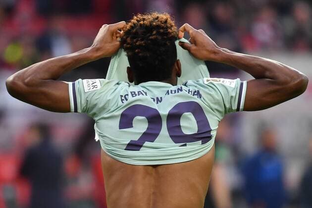 Sport Themen der Woche KW17 Sport Bilder des Tages Kingsley COMAN (Bayern Muenchen) Enttaeuschung,Frust,enttaeuscht, frustriert,niedergeschlagen nach Spielende, Aktion,Einzelbild,angeschnittenes Einzelmotiv,Halbfigur,halbe Figur Fussball 1. Bundesliga, 31.Spieltag,Spieltag31, 1.FC Nuernberg (N) -FC Bayern Muenchen (M), 1-1, am 28.04.2019 in Nuernberg Deutschland. MAX MORLOCK STADION. DFL REGULATIONS PROHIBIT ANY USE OF PHOTOGRAPHS AS IMAGE SEQUENCES AND OR QUASI-VIDEO.
