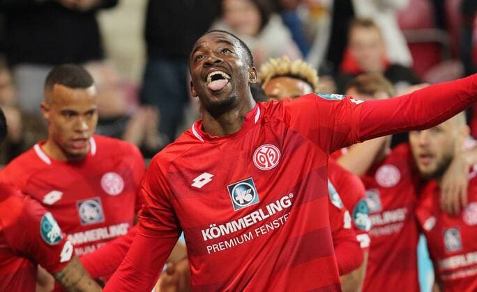 Sport Themen der Woche KW18 Sport Bilder des Tages 1.FSV Mainz 05 - RB Leipzig Torjubel nach dem 3:3 Ausgleich durch Jean Philippe Mateta Fussball 1.Bundesliga
