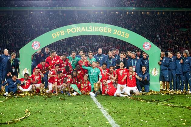 Sport Themen der Woche KW21 Sport Bilder des Tages Siegerfoto, Pokalsieger der Mannschaft, RB Leipzig vs. FC Bayern Muenchen, Fussball, Finale, DFB-Pokal, 25.05.2019 DFL REGULATIONS PROHIBIT ANY USE OF PHOTOGRAPHS AS IMAGE SEQUENCES AND OR QUASI-VIDEO Berlin Berlin Deutschland