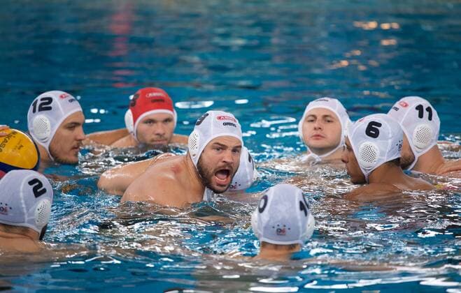 Sport Themen der Woche KW21 Sport Bilder des Tages Wasserball Bundesliga Herren 26.05.2019 Schwimmhalle Berlin Schöneberg DWL Play Off 2018 2019 Finale 3.Spiel Wasserfreunde Spandau gegen Waspo 98 Hannover 12 : 8 SPANDAU ist Deutscher Meister Kapitän Marko STAMM stimmt sein Team ein
