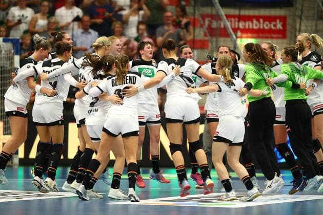 Sport Themen der Woche KW23 Sport Bilder des Tages Die deutschen Spielerinnen feiern die Qualifikation fuer die WM Deutschland vs Kroatien, Handball, WM-Qualifikation, 05.06.2019 Deutschland vs Kroatien, Handball, WM-Qualifikation, 05.06.2019 Hamm Copyright: xEIBNER RenexWeissx EP_RWS
