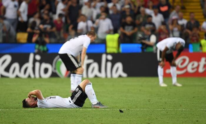 Sport Themen der Woche KW26 30.06.2019, xkvx, Fussball Fussball U21, U 21 EM Finale 2019, Spanien - Deutschland emspor, v.l. Marco Richter (Deutschland U21) enttaeuscht, enttaeuscht schauend, dissapointed Udine