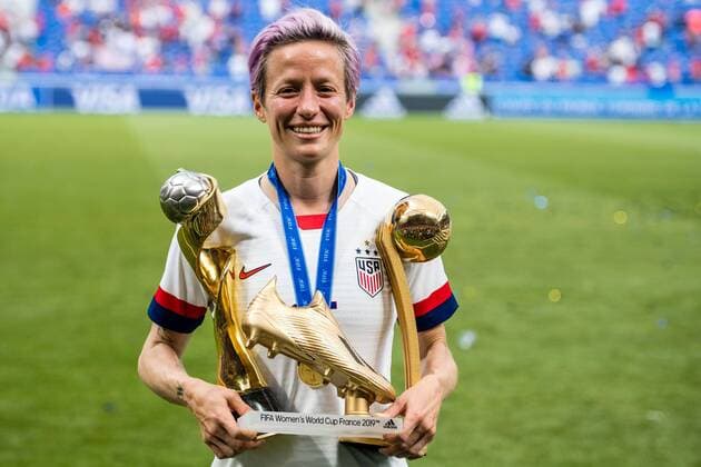 IMAGO Iconic Moments, Fußball - Frauen Sport Themen der Woche KW27 190707 Megan Rapinoe of USA celebrates winning the FIFA Women s World Cup final between USA and Netherlands on July 7, 2019 in Lyon. Photo: Petter Arvidson Bildbyran Kod PA 92316 bbeng fotboll football fotball soccer dam women kvinner frankrike france vm vm 2019 verdensmesterskap världsmästerskap fifa women s world cup 2019 world cup USA netherlands nederländerna final vm-final celebration jubel Copyright: PETTERxARVIDSON BB190707PA144