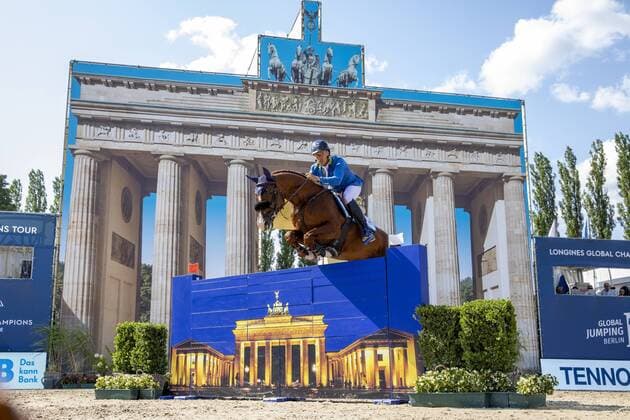Sport Themen der Woche KW30 Sport Bilder des Tages Berlin - Global Jumping Berlin 2019, AHLMANN, Christian (GER), Take A Chance On Me Z Berlin - Global Jumping Berlin 2019 CSI5* - LONGINES GLOBAL CHAMPIONS TOUR Grand Prix of Berlin presented by TENNOR Wertungsprüfung zur Longines Global Champions Tour 2019 Springprüfung mit Stechen, international 27. Juli 2019 Â© -